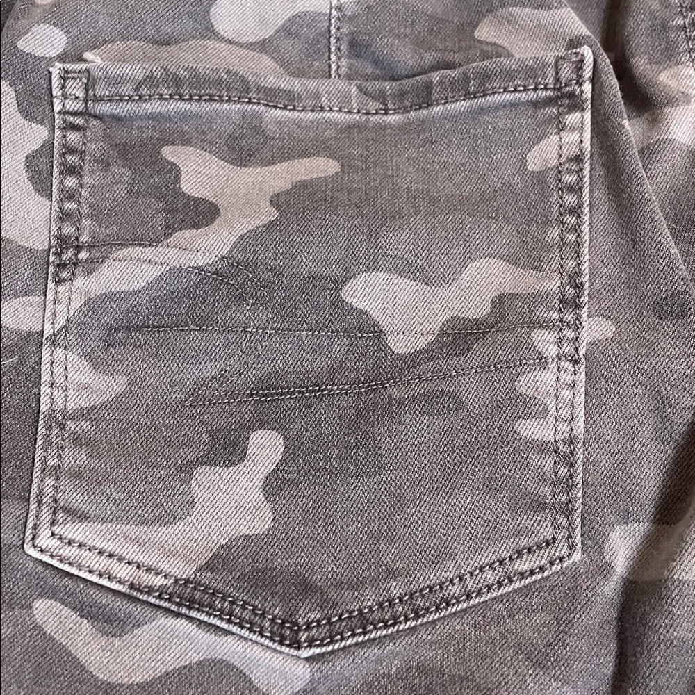 American Eagle Gray Jogger Pants - Picture 14 of 15